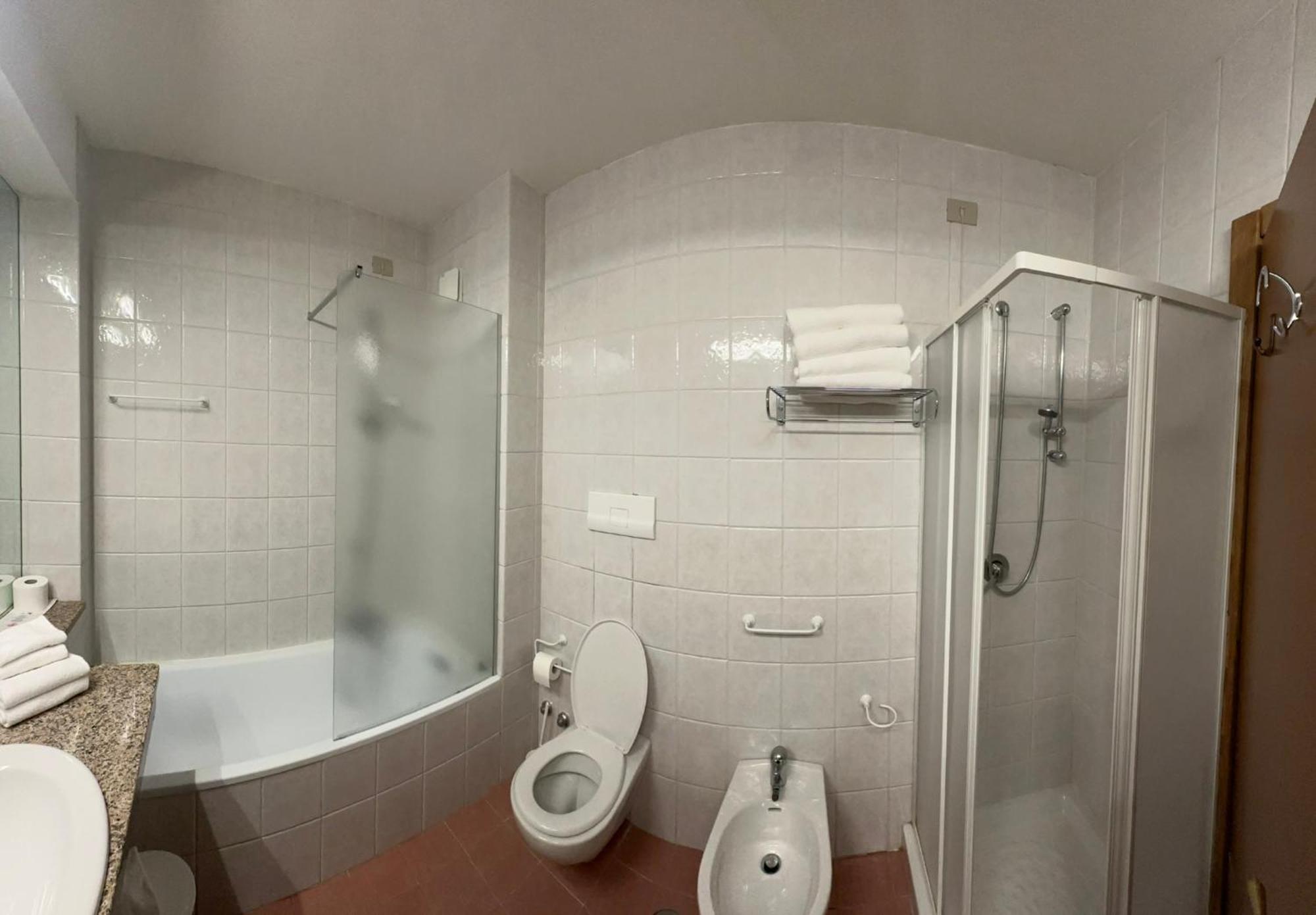 & Hotel