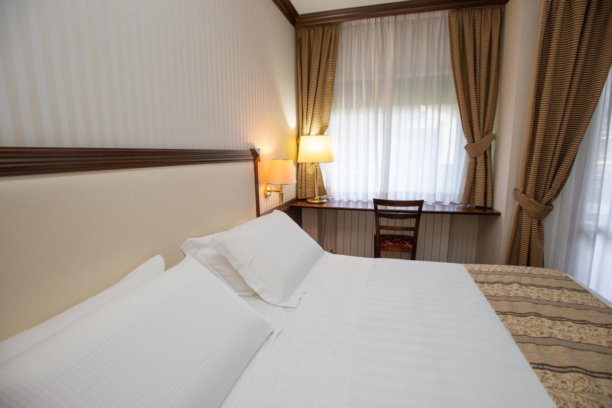 & Hotel